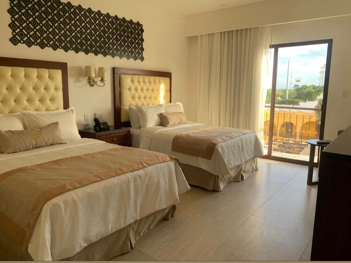 Real Hispano Valladolid  Eksteriør billede A room at the Iberostar Grand Hotel Bávaro
